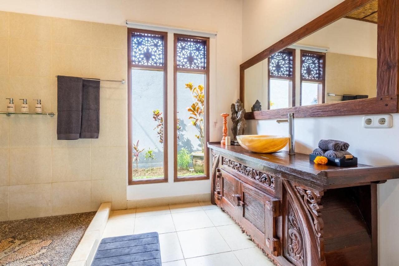 Romantica Villa Ubud エクステリア 写真